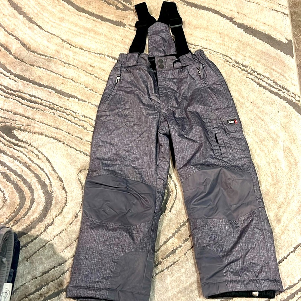 Waterproof snow pants size 5/6